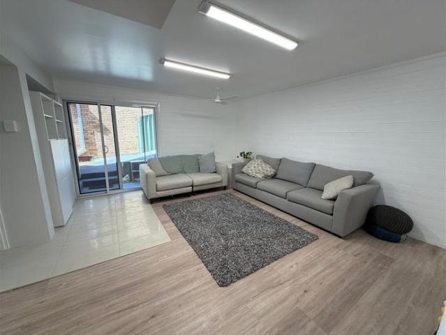 RENOVATED LAKESIDE LIVING WITH SPACE, STYLE & STUNNING OUTLOOK