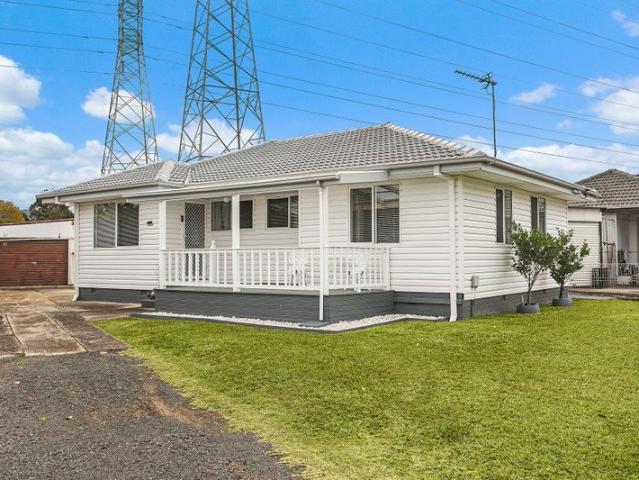 RENOVATED LIVING NEAR THE LAKE