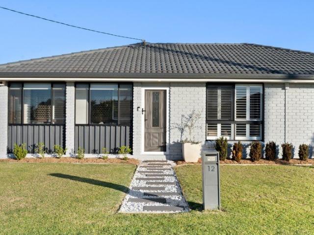 Renovated Living with Impressive Shedding & Everyday Convenience