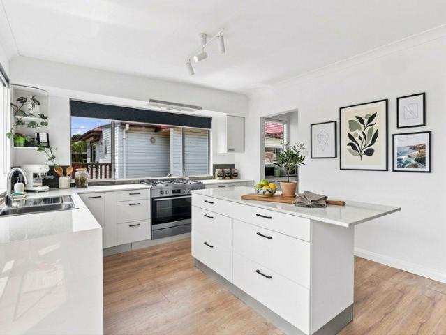 Renovated Living with the Lake at the End of Your Street