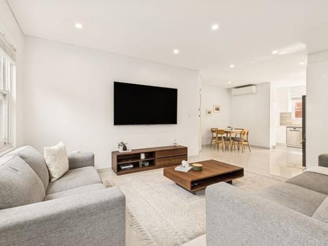 Renovated lifestyle apartment in prime Bexley locale