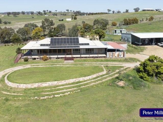 Renovated Lifestyle Property with Panoramic Views