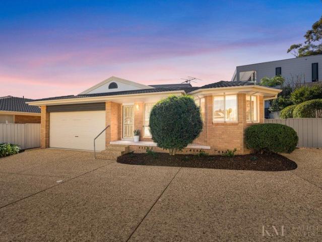 Renovated Luxury Free Standing Home with Level Walk to Shops
