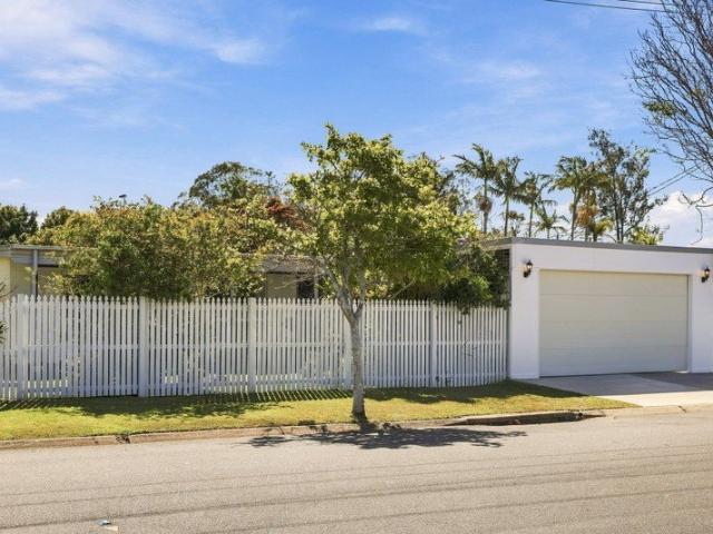 Renovated, Move In Ready Home on 680m² in the Heart of Morayfield