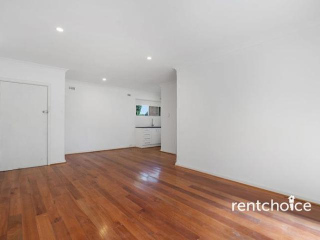 Renovated Modern 2 Bedroom Unit Backing Onto Parkland