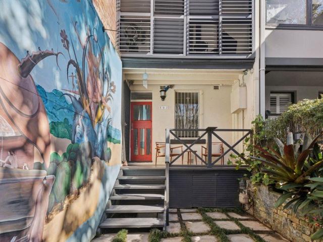 Renovated Mixed Use terrace / village heart of Crown Street