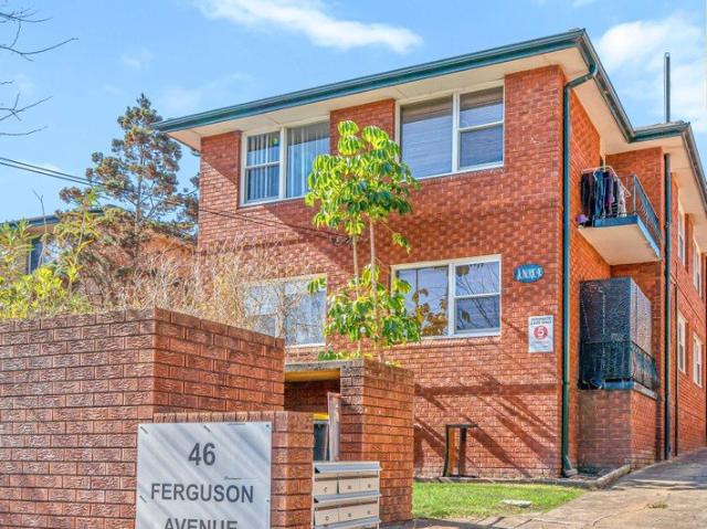 Renovated, north facing, top floor 2 bedroom unit located at Wiley Park