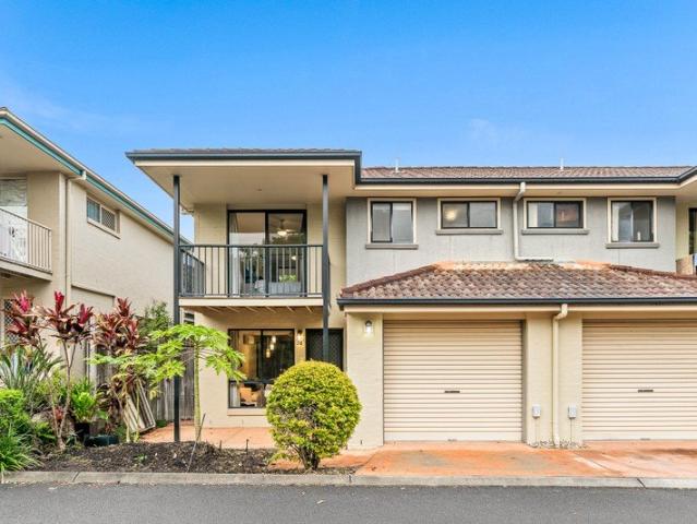 Renovated North Facing Townhouse in Prime Gated Complex!