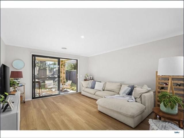 Renovated North Facing 6.66KW Solar