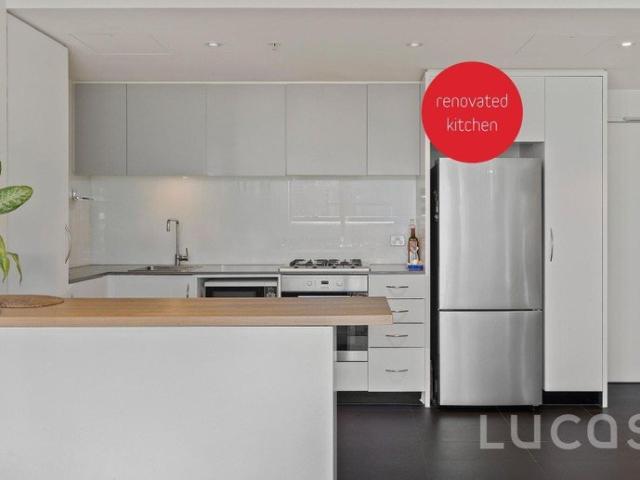 RENOVATED SMART, FUNCTIONAL, AND STYLISH TWO BEDDER AT 888 COLLINS