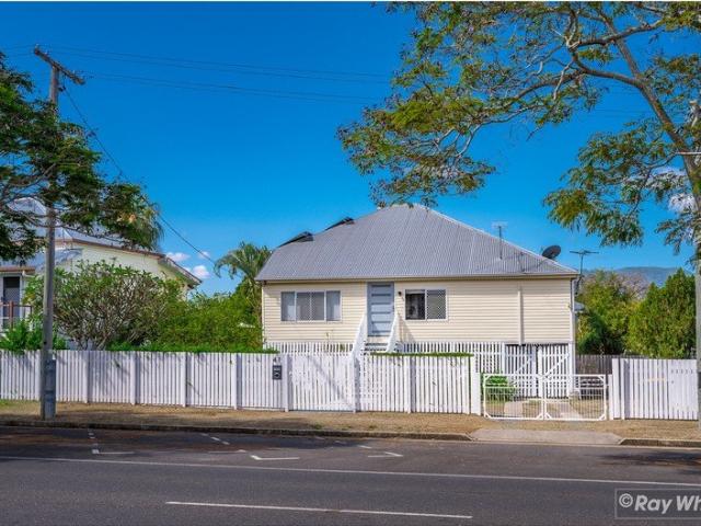 Renovated Southside Lifestyle Home | 1,012m², Pool, 84m² Shed & Battery Storage