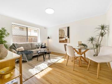 Renovated Solid Brick Unit in Desirable Lifestyle Locale