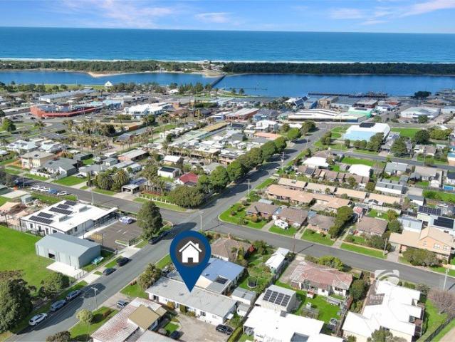 RENOVATED SOLID BRICK UNIT MOVE IN READY