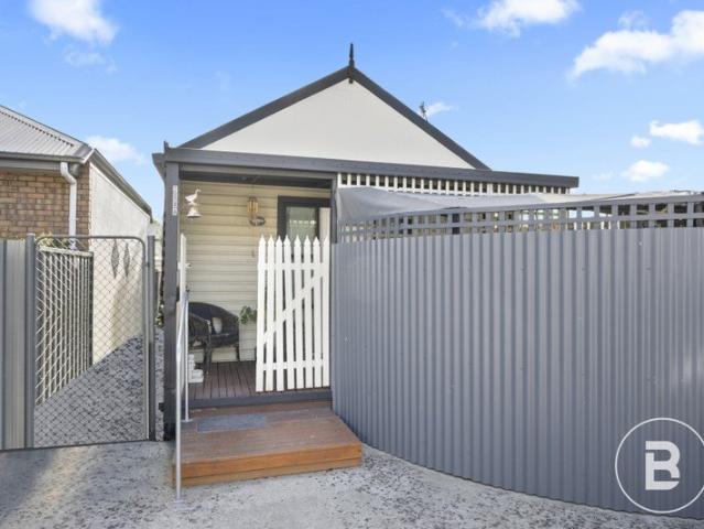 RENOVATED SELF CONTAINED BUNGALOW IN PRIME LOCATION