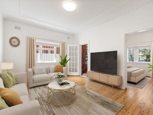 Renovated, Semi Size Apartment in Prime Bondi Location