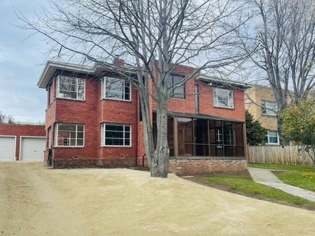 Renovated Share House with 1 Single room available