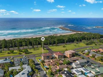 Fully renovated beachside apartment