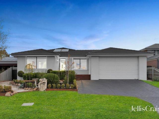 Renovated Single Level Living with Flexible Dual Accommodation