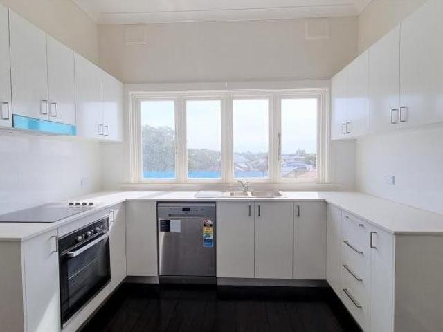 RENOVATED, SPACIOUS 3 BEDROOM BEACH PAD