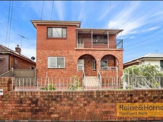 Renovated spacious 3 Bedroom Lower Level Home