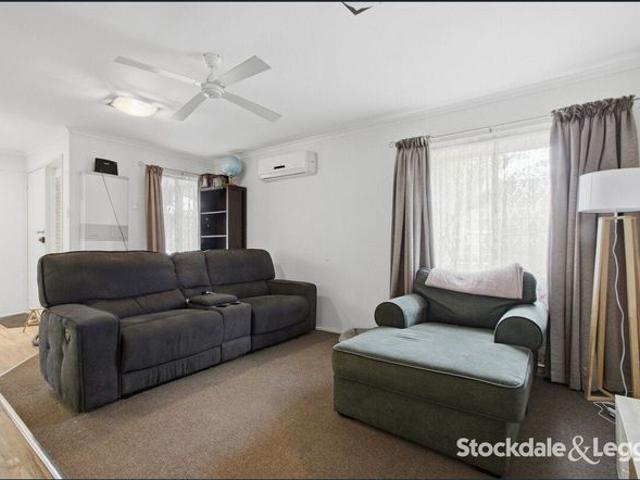 Renovated & Spacious 3 Bedroom Unit Available Now!