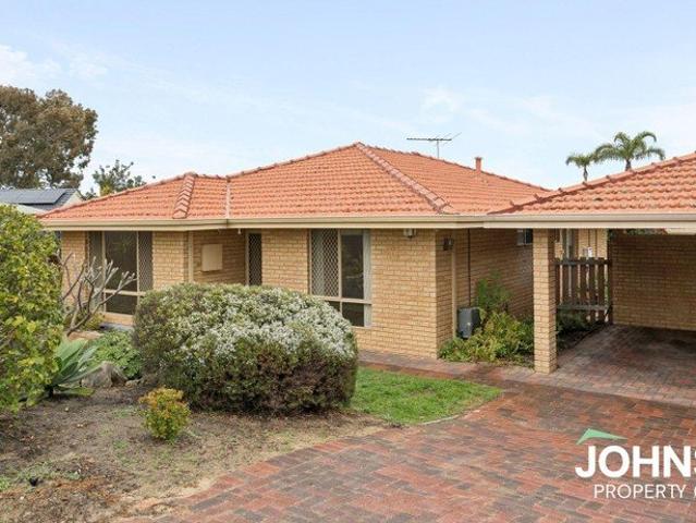 Renovated & Spacious Duplex in a Quiet Padbury Location