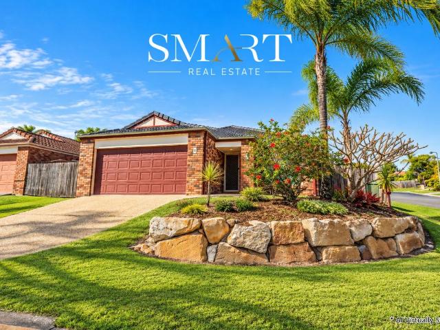 RENOVATED Spacious Family Home on Elevated Corner Site, overlooking Tranquil Reserve. Close to GCU Hospital and Griffith Uni!