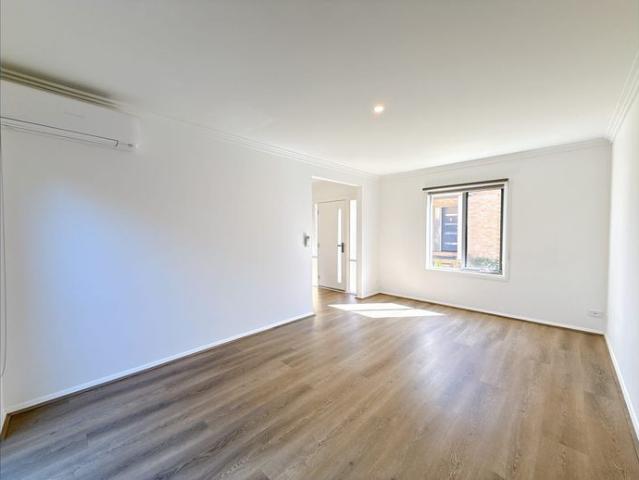Renovated & Spacious Family Townhouse with Dual Living Areas – Available Early August
