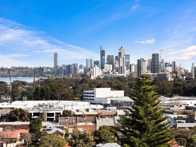 Renovated Spacious Incredible City Views!