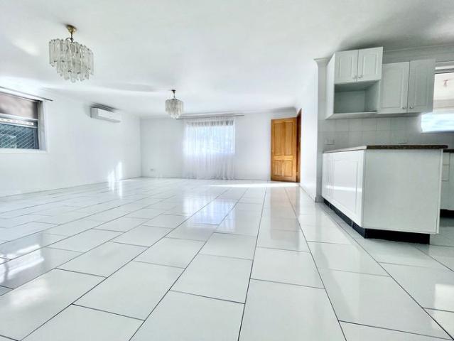 RENOVATED SPACIOUS OPEN PLAN LIVING