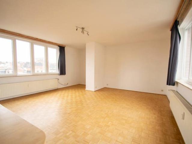 Renovated studio near Square Ambiorix