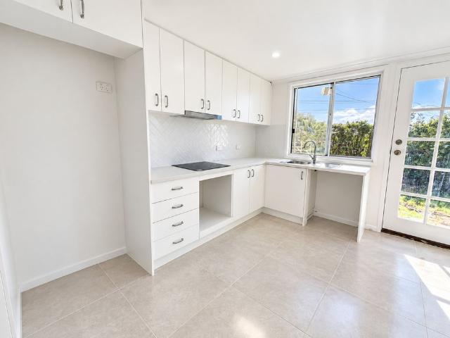 RENOVATED STUDIO IN CONVENIENT LOCATION