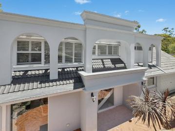 RENOVATED STYLISH FAMILY HOME WITH PANORAMIC NATIONAL PARK VIEWS, PRIVATE & TRANQUIL WALK SHOPS, BUS AND KILLARA HIGH