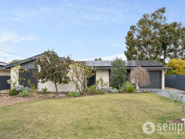 Renovated stylish family home in Riverton!