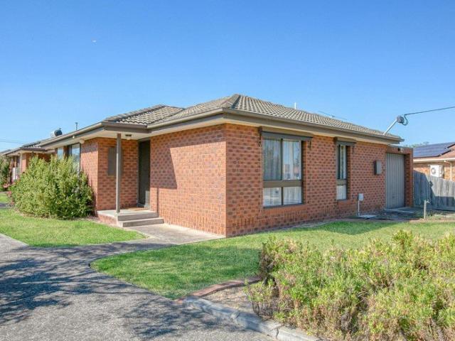 Renovated street frontage living with space to enjoy