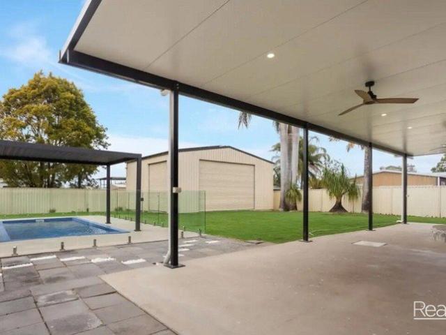 RENOVATED.POOL. HUGE SHED. 1,101M² OF LIFESTYLE!