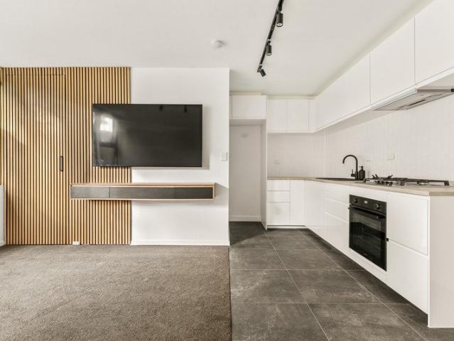 Renovated Paddington Retreat with Lifestyle at Your Doorstep!