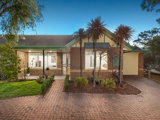 Renovated Parkside Villa Serenity