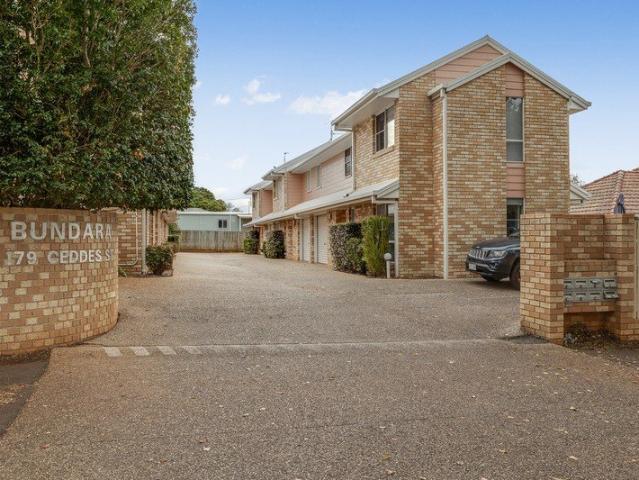 Renovated, Private and Perfectly Positioned
