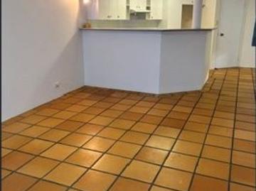 Renovated & Private Apartment in the Heart of Yeronga