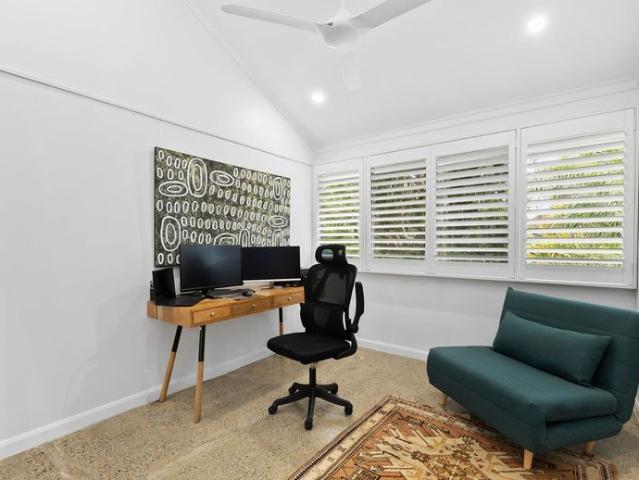 RENOVATED QUALITY WATERSIDE HOME CENTRAL LOCATION SECURE COMPLEX UNFURNISHED
