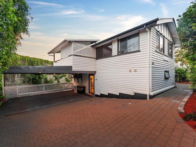 Renovated Queenslander with Dual Living Flexibility in a Prime Northgate Pocket
