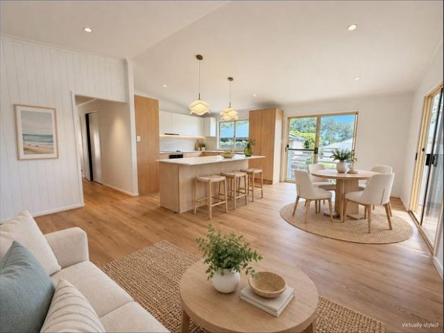 Renovated Queenslander with Views