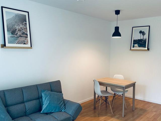 Renovated quiet & bright 2 room flat in Weissensee, Berlin Amsterdam Apartments for Rent