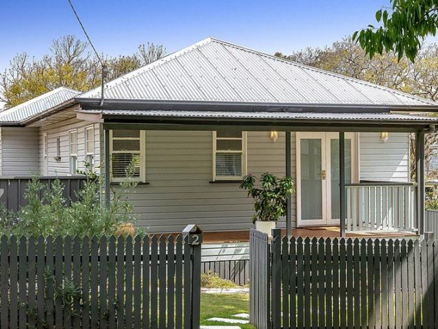 RENOVATED RANGEVILLE ENTERTAINERS DELIGHT!