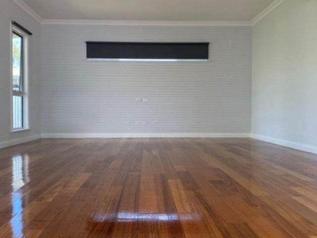 Renovated Retreat in Mortlake