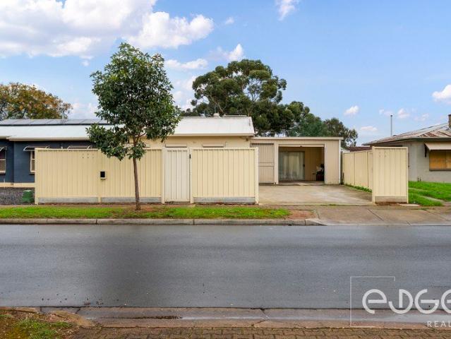 Renovated Retreat Opposite Seacombe Reserve!