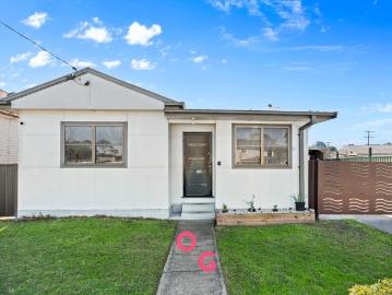 RENOVATED, READY & PERFECTLY POSITIONED