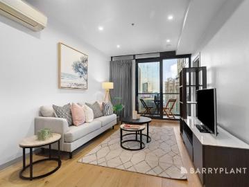 Renovated, Refined and Ready to Enjoy!