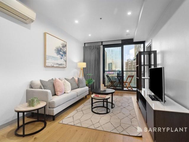 Renovated, Refined and Ready to Enjoy!